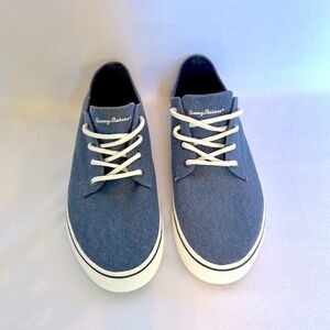 𝅺Tommy Bahama Blue And White Durant Hills Boat Shoes Size 8.5D